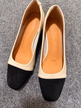 Vero Cuoio Two-Tone Black and Cream Ballet Flats